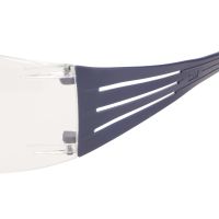 3M SecureFit 200 Schutzbrille, blaue B&uuml;gel, Scotchgard Anti-Fog-/Antikratz-Beschichtung (K&amp;N), transparente Scheibe (1Stk)